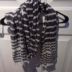 Striped sheer Scarf.